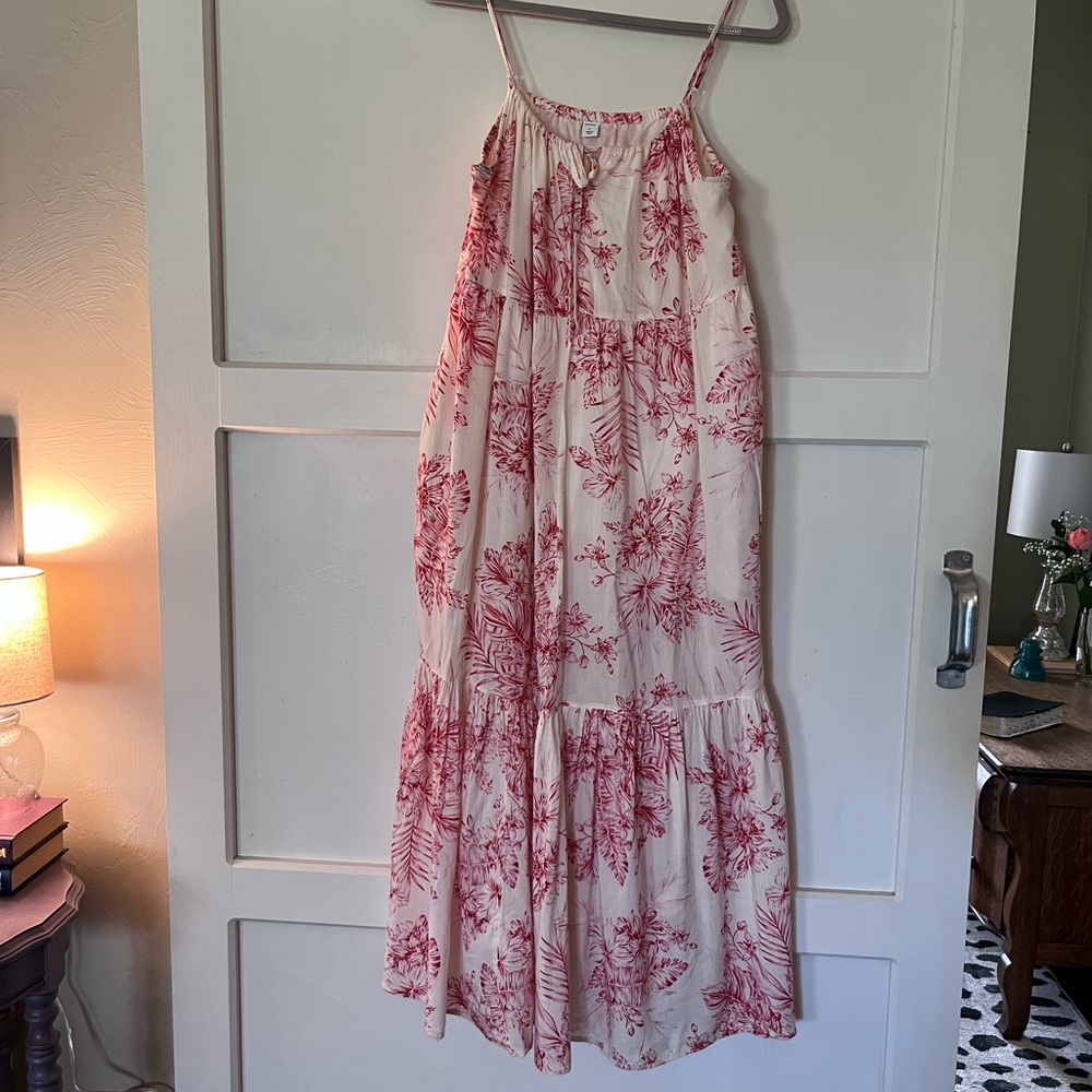 Old Navy pink floral dress!  Size XL. Perfect for the weekend errands!